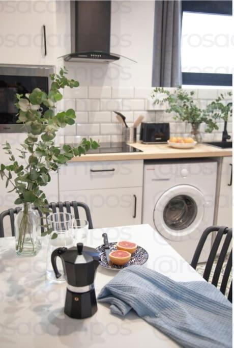 Al5 Seaside Bliss-Stylish Loft Steps From Malvarrosa Valencia Exterior foto