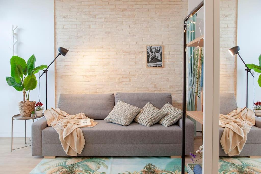 Al5 Seaside Bliss-Stylish Loft Steps From Malvarrosa Valencia Exterior foto